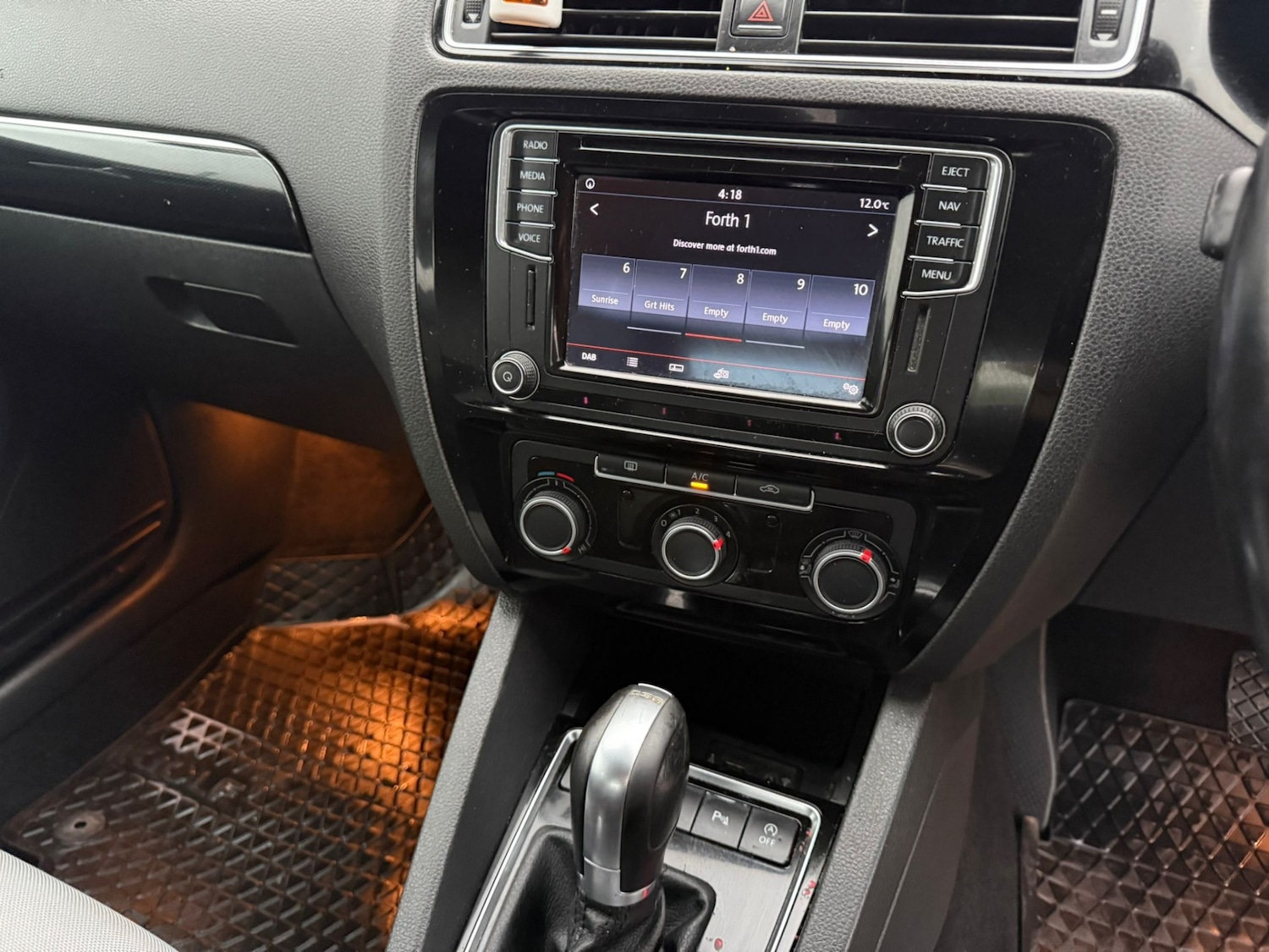 Used Volkswagen Jetta 2016 for sale - 76178571: Photo 14