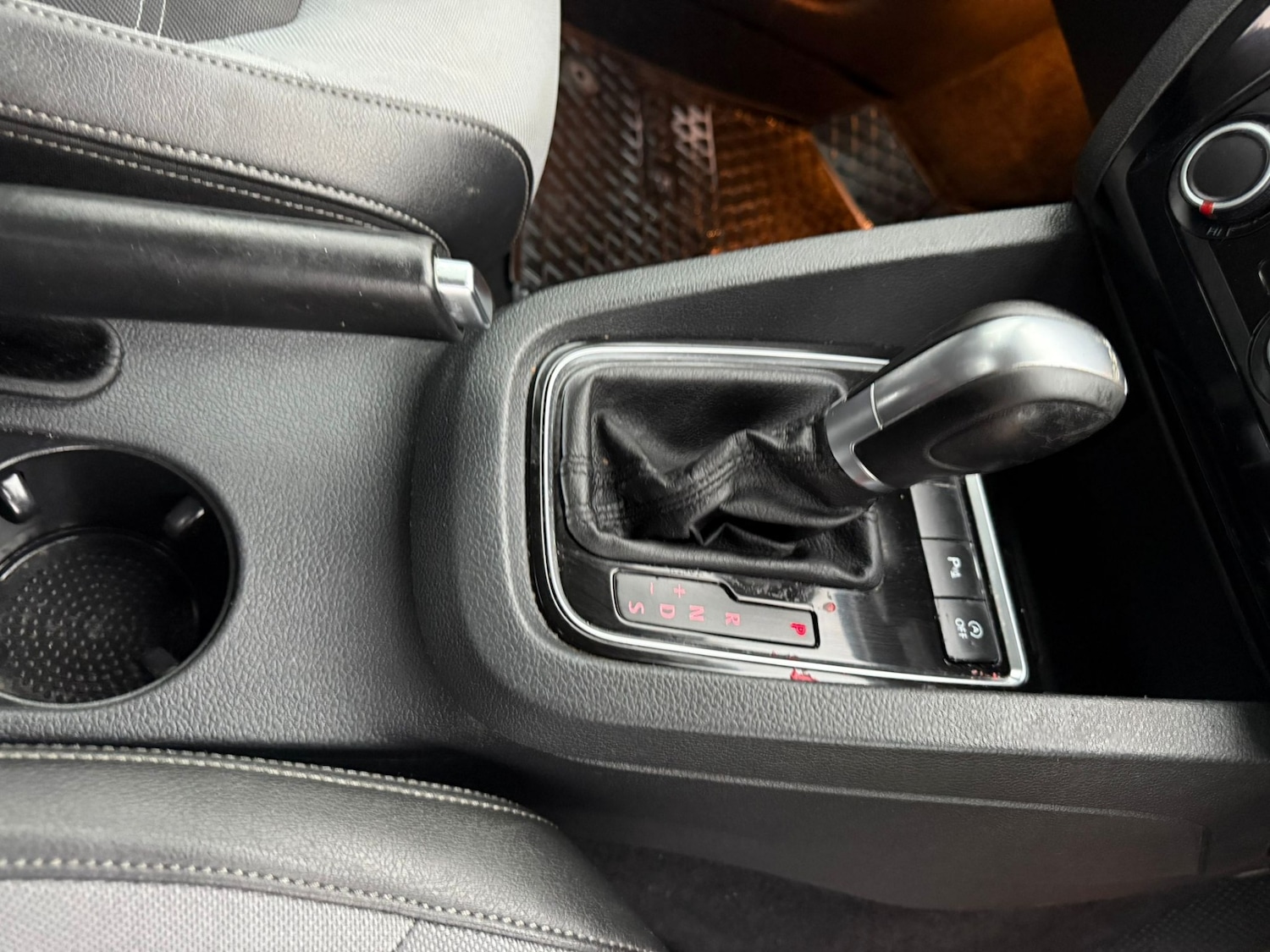 Used Volkswagen Jetta 2016 for sale - 76178571: Photo 16