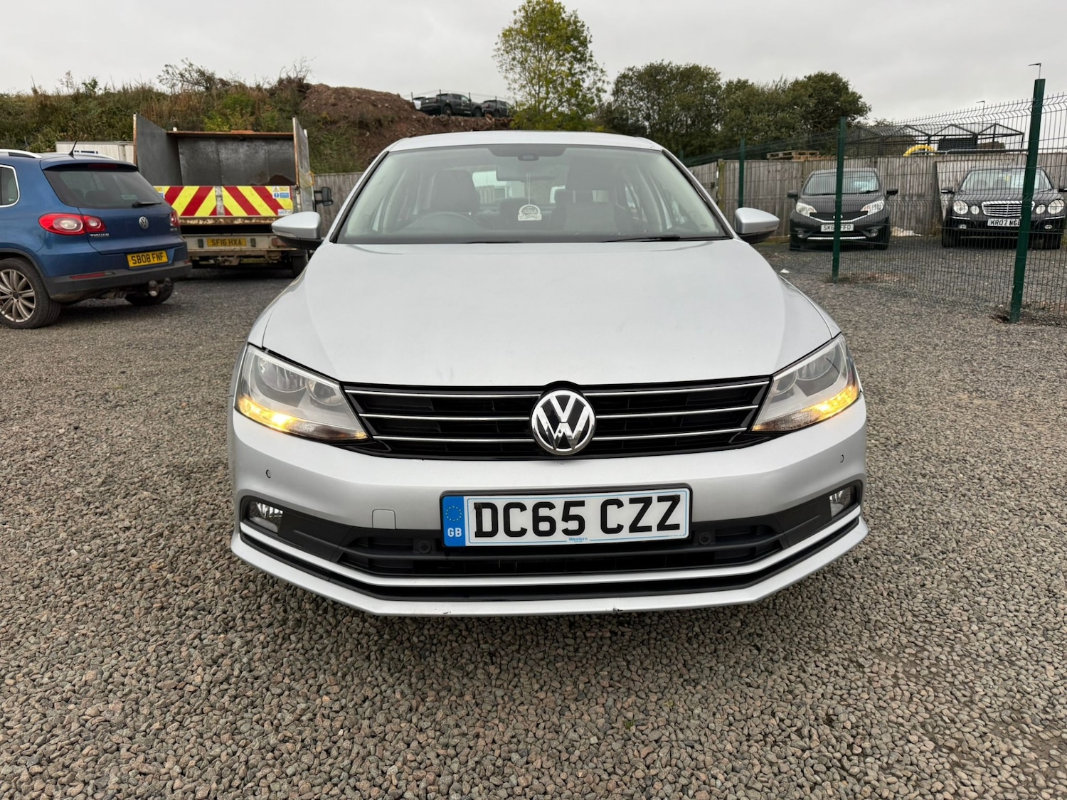 Used Volkswagen Jetta 2016 for sale - 76178571: Photo 2