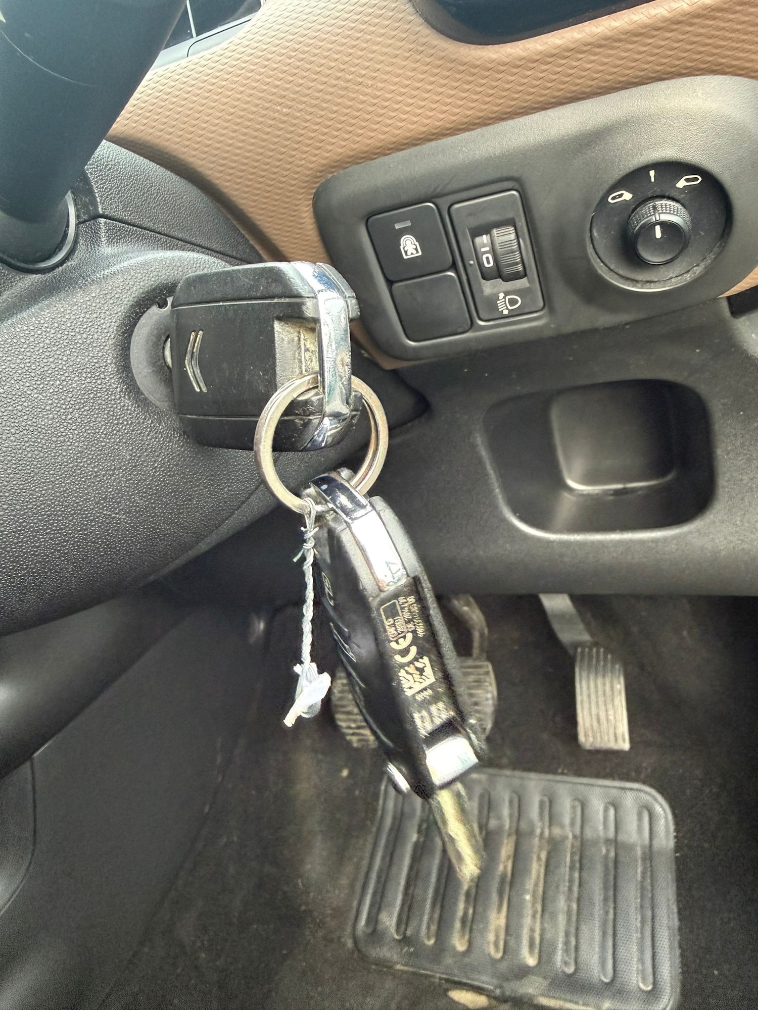 Used Citroen C4 Cactus 2014 for sale - 77834068: Photo 19