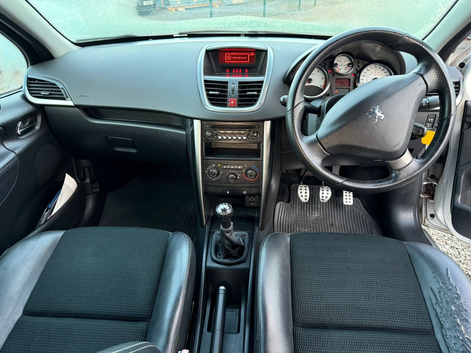 Used Peugeot 207 2012 for sale - 76245088: Photo 8