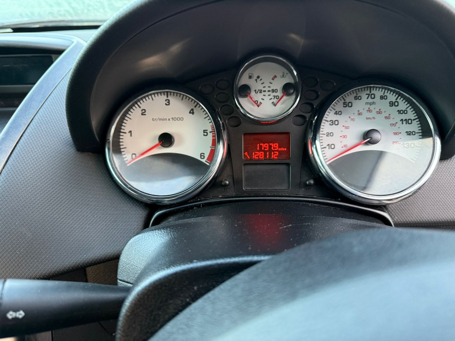 Used Peugeot 207 2012 for sale - 76245088: Photo 9