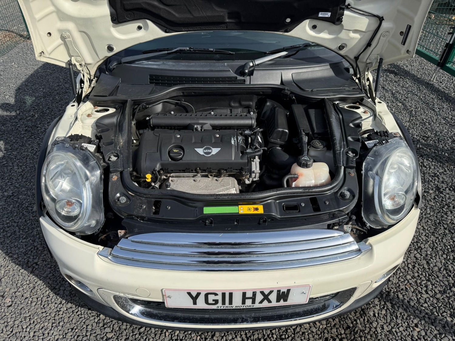 Used MINI Convertible 2011 for sale - 77980805: Photo 21