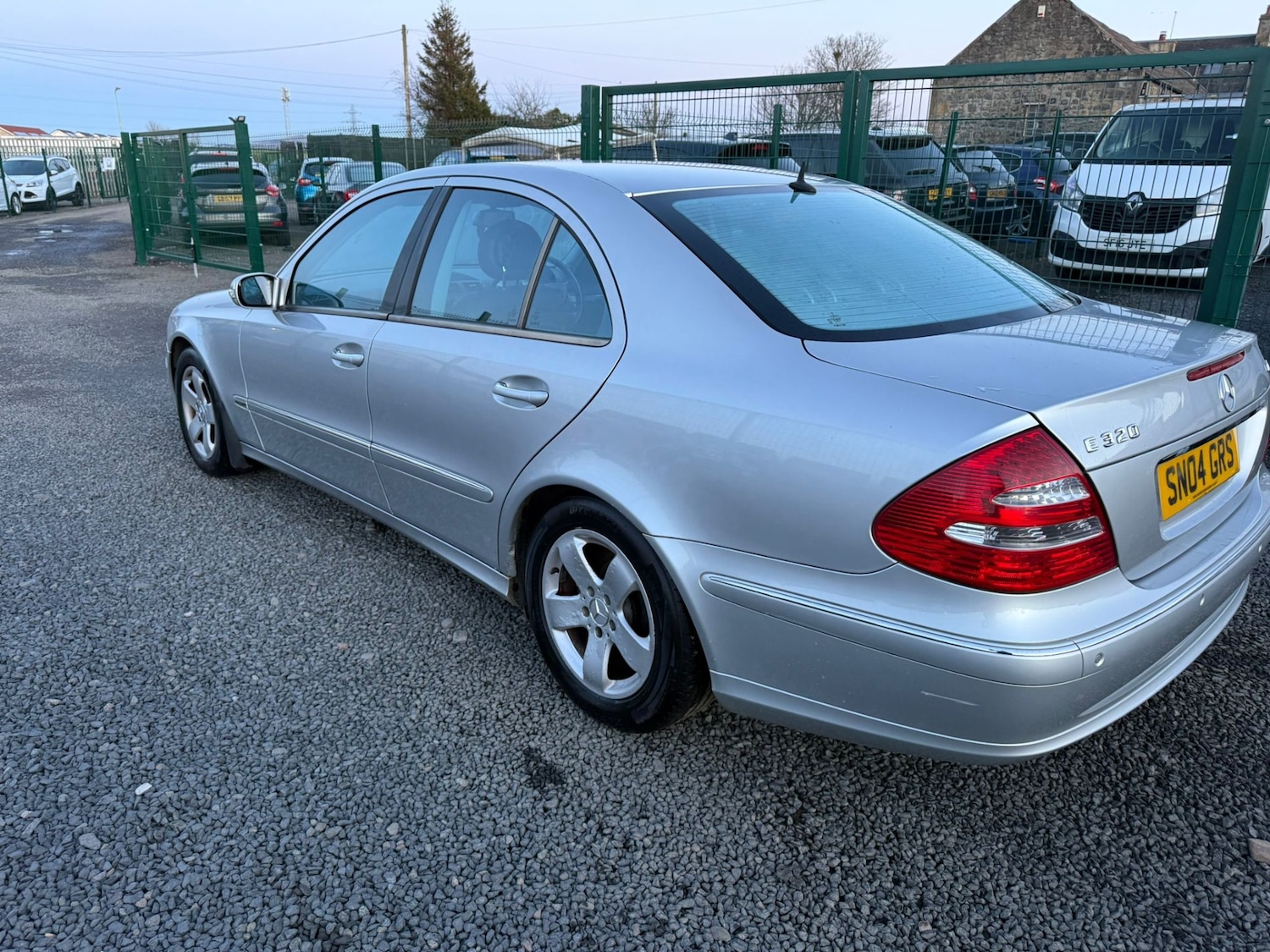 Used Mercedes-Benz E Class 2004 for sale - 77792668: Photo 6