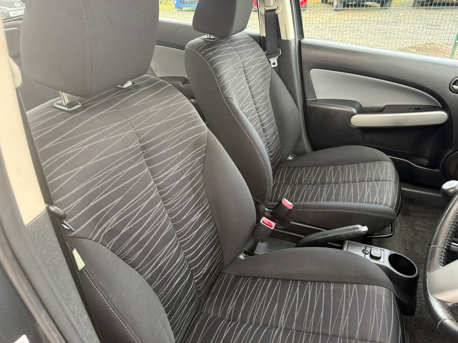 Used Mazda Mazda2 2010 for sale - 76177684: Photo 15
