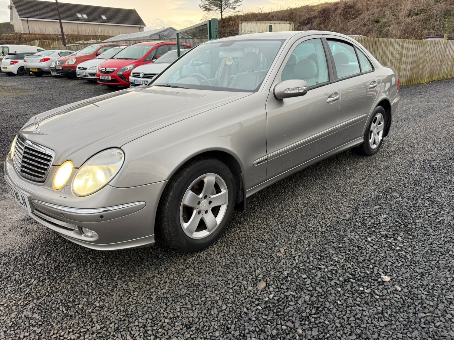 Used Mercedes-Benz E Class 2003 for sale - 77241997: Photo 2