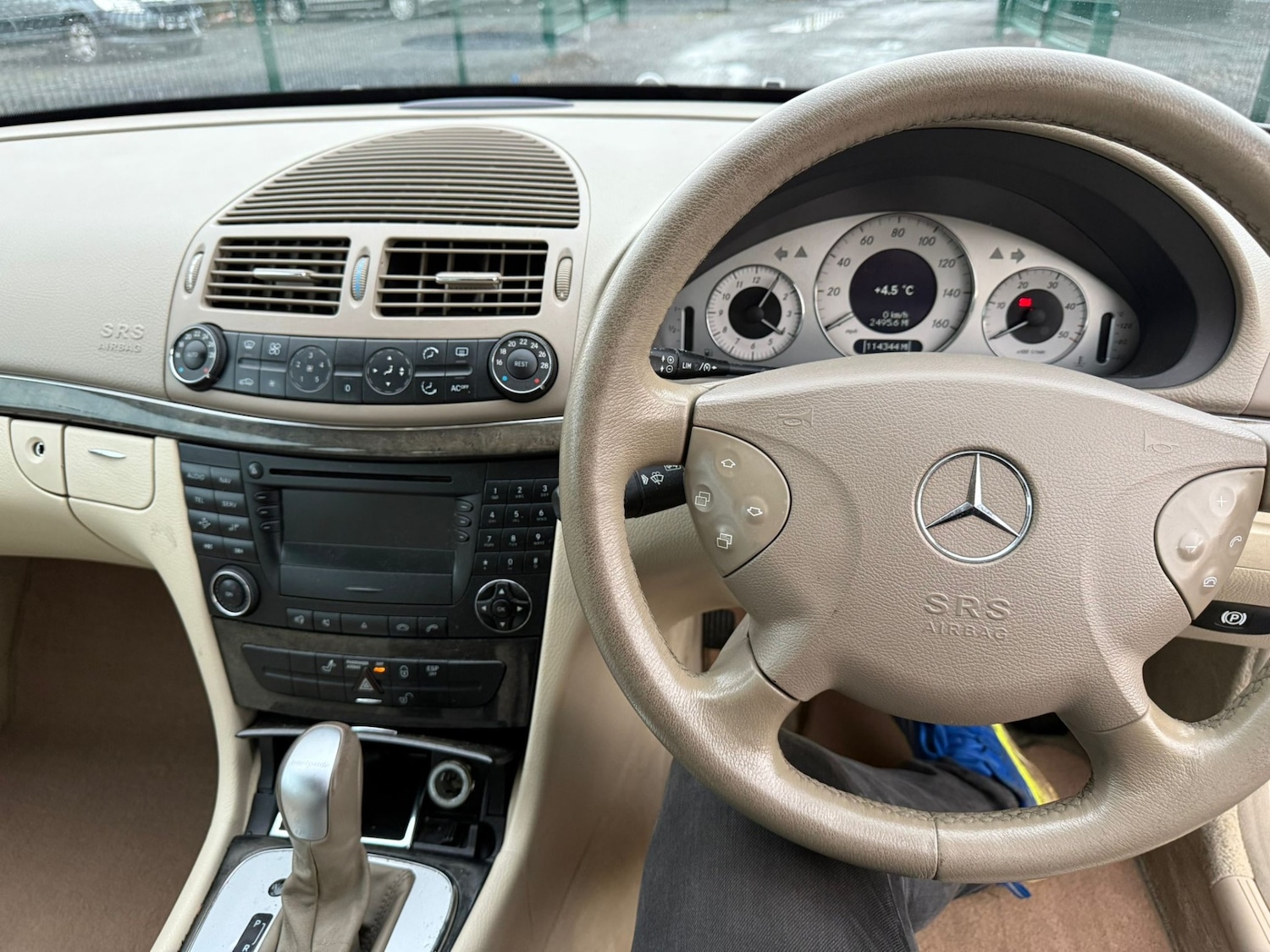 Used Mercedes-Benz E Class 2003 for sale - 77241997: Photo 9