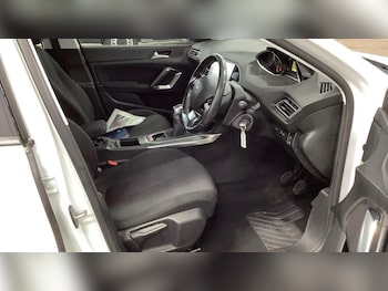 Used Peugeot 308 2014 for sale - 77400026: Photo