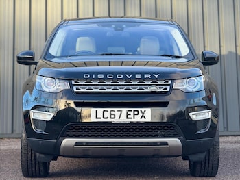 Used Land Rover Discovery Sport 2017 for sale - 77228227: Photo
