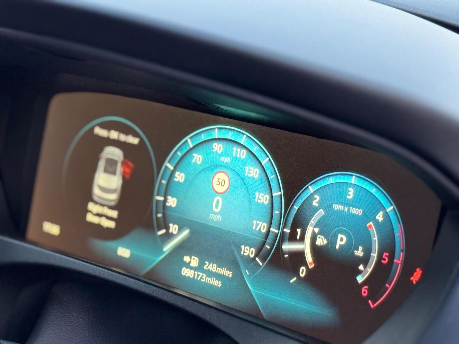 Used Jaguar F-Pace 2017 for sale - 77656292: Photo 26