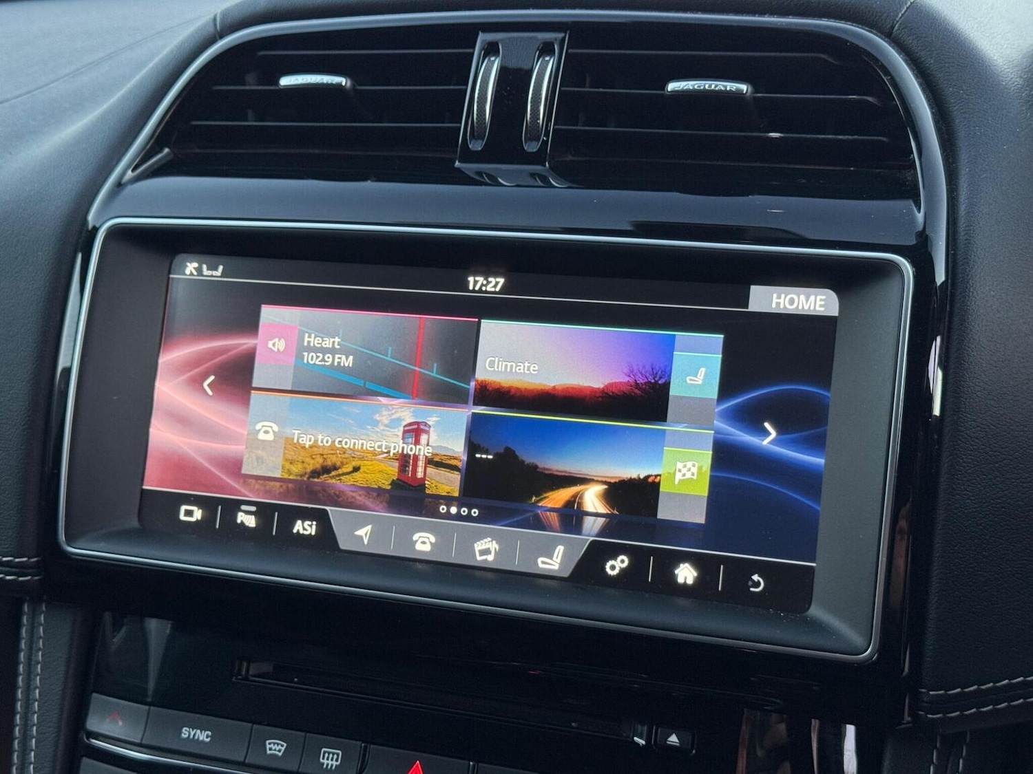 Used Jaguar F-Pace 2017 for sale - 77656292: Photo 27