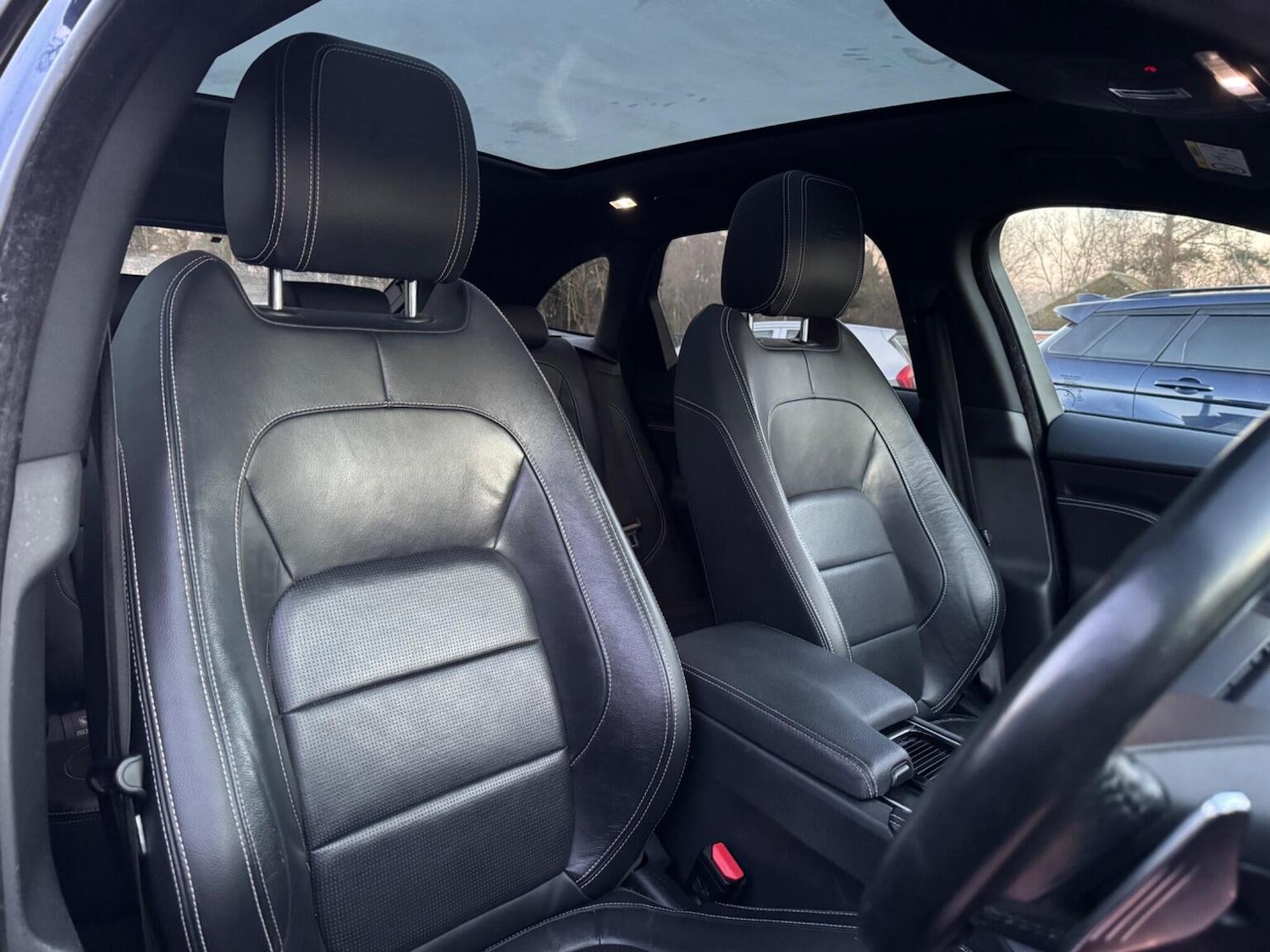 Used Jaguar F-Pace 2017 for sale - 77656292: Photo 3