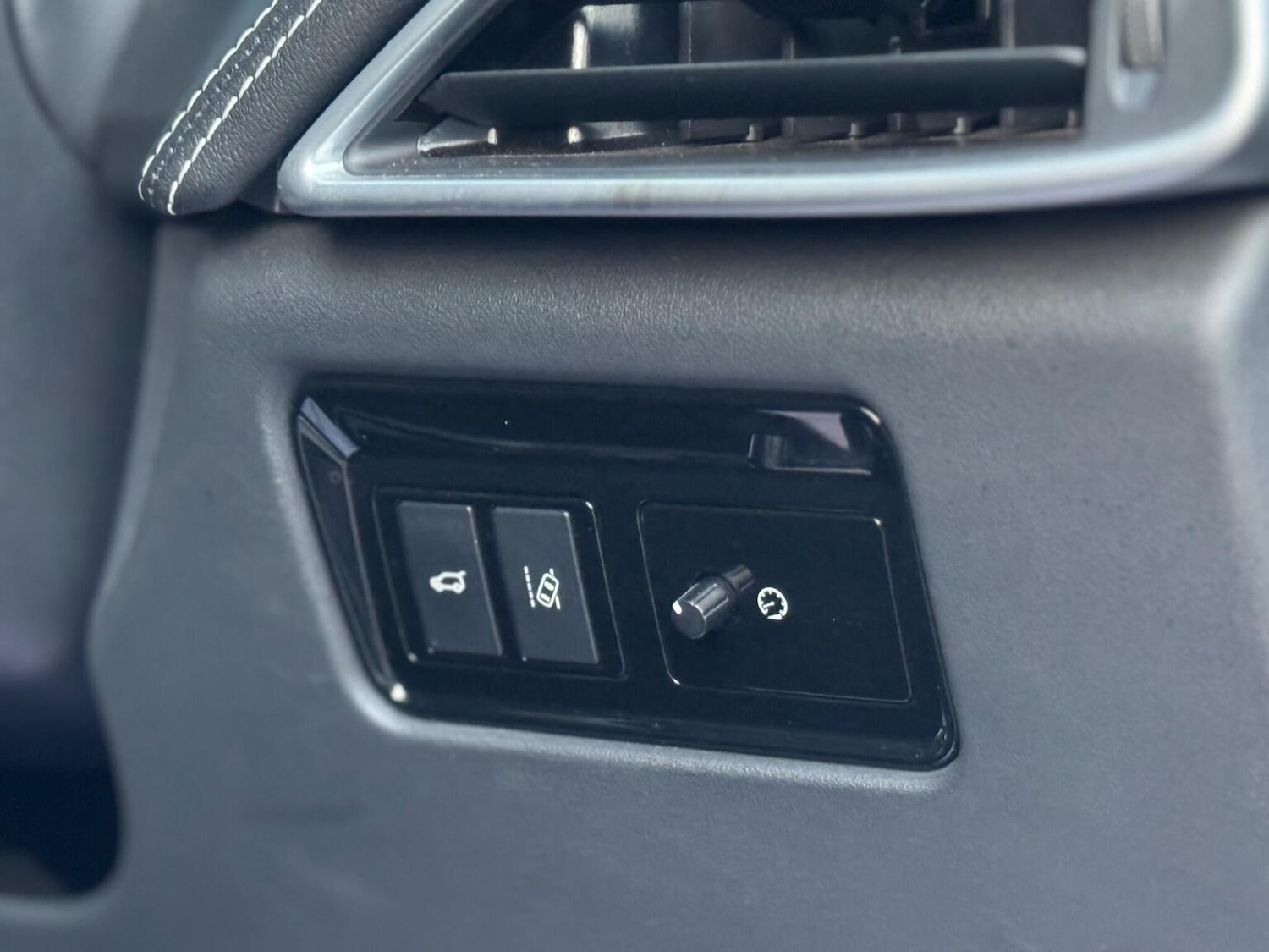 Used Jaguar F-Pace 2017 for sale - 77656292: Photo 33