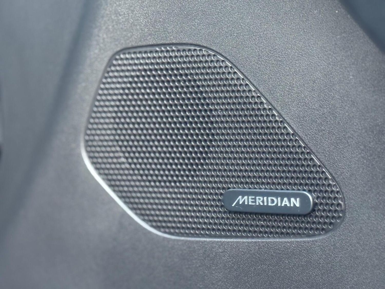 Used Jaguar F-Pace 2017 for sale - 77656292: Photo 34