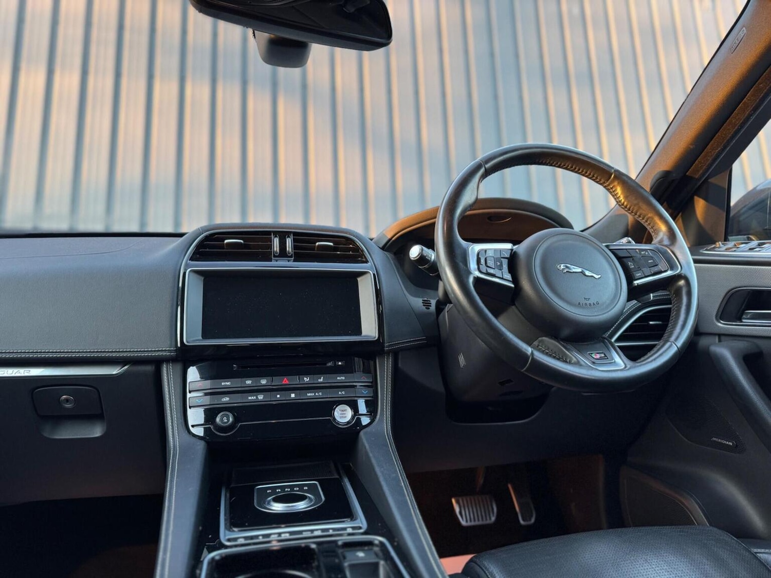 Used Jaguar F-Pace 2017 for sale - 77656292: Photo 39