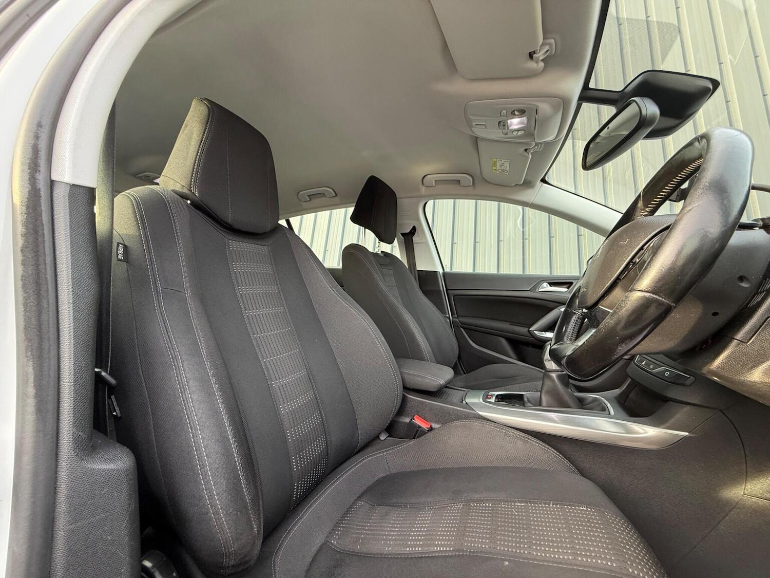 Used Peugeot 308 2017 for sale - 77558625: Photo 24