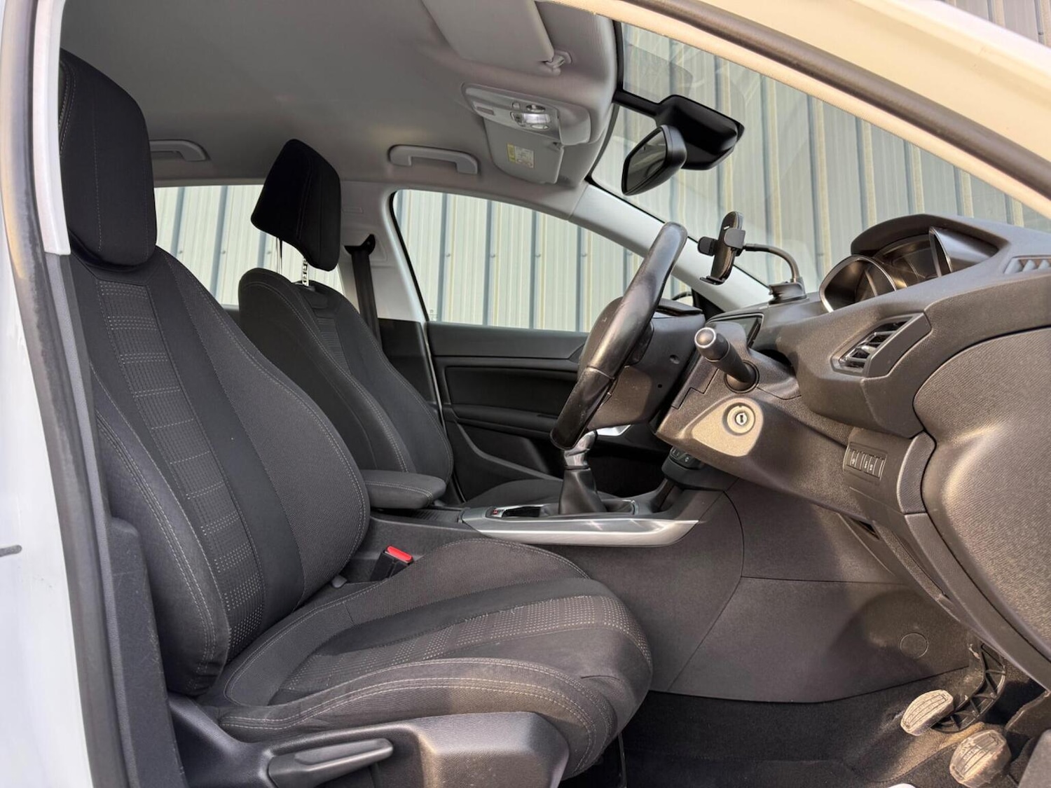 Used Peugeot 308 2017 for sale - 77558625: Photo 25