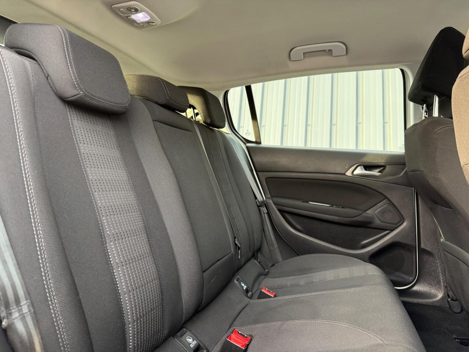 Used Peugeot 308 2017 for sale - 77558625: Photo 27