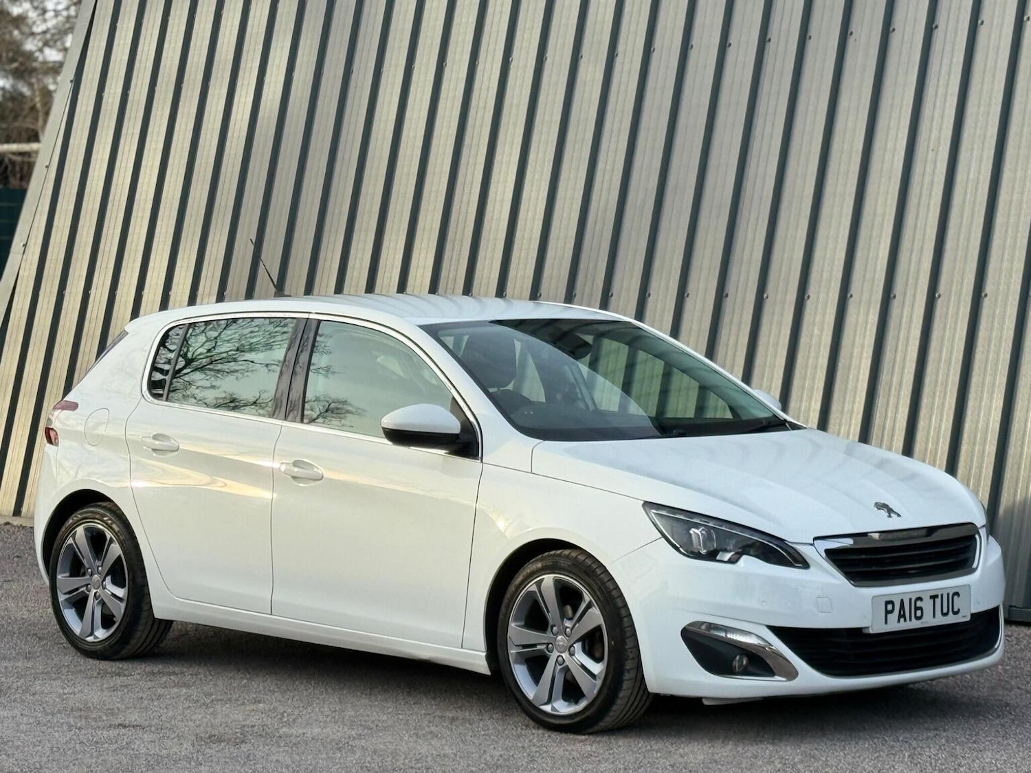 Used Peugeot 308 2017 for sale - 77558625: Photo 8