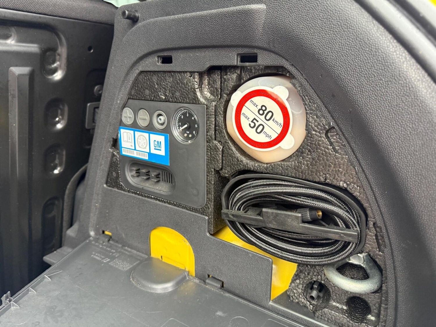 Used Vauxhall Corsa 2011 for sale - 77241873: Photo 11