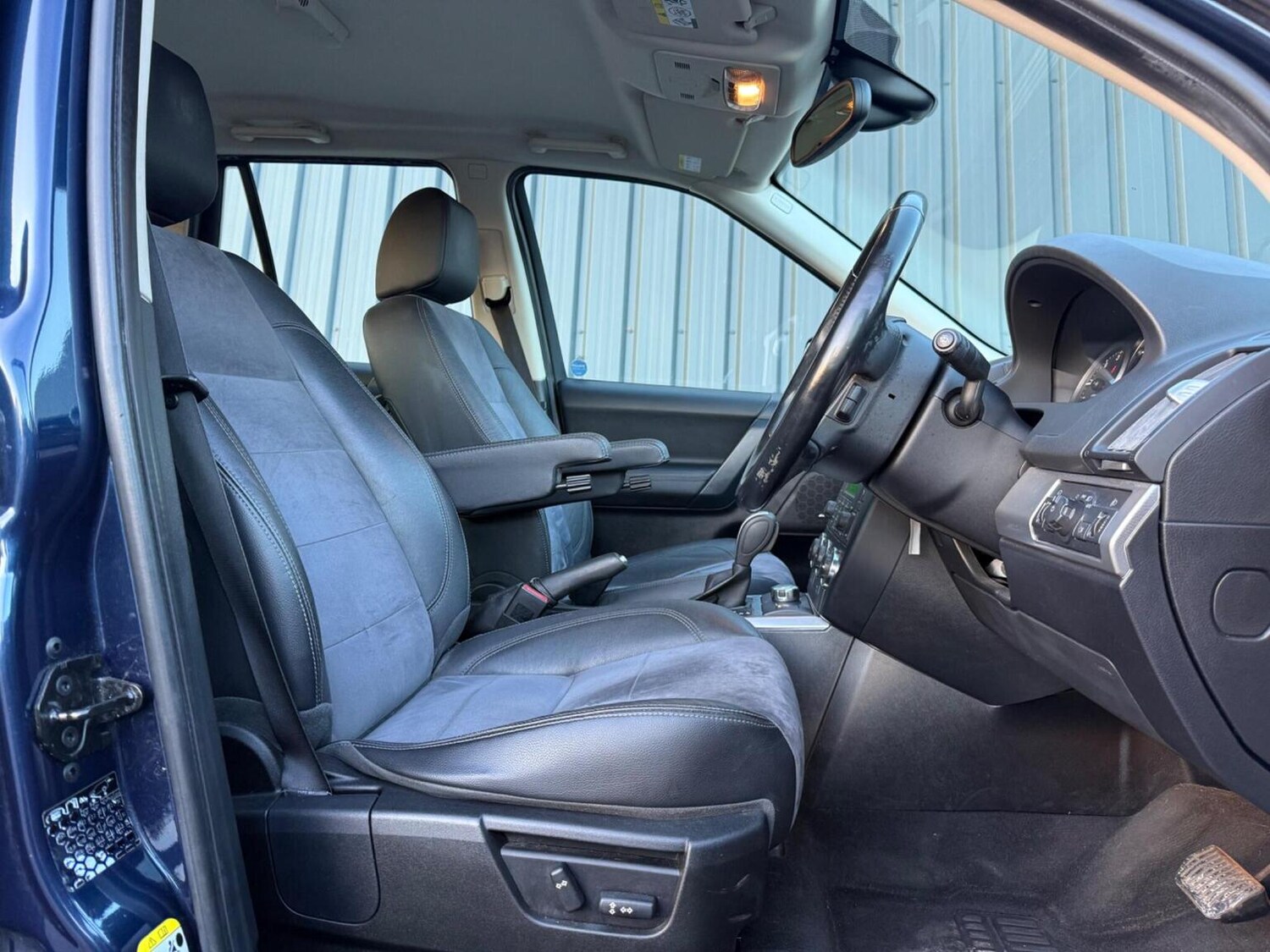 Used Land Rover Freelander 2011 for sale - 77207167: Photo 25