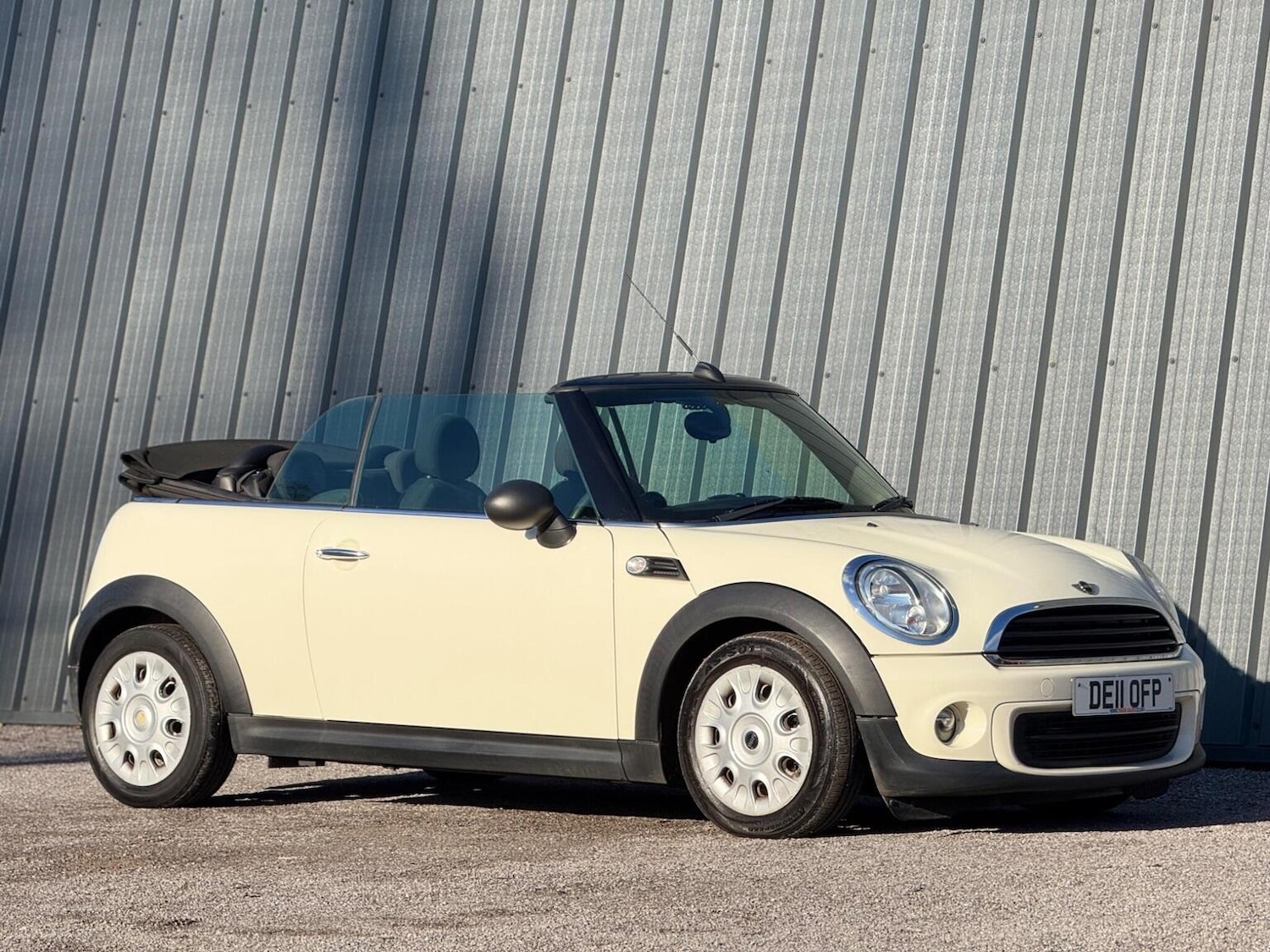 Used MINI Convertible 2011 for sale - 77207163: Photo 11