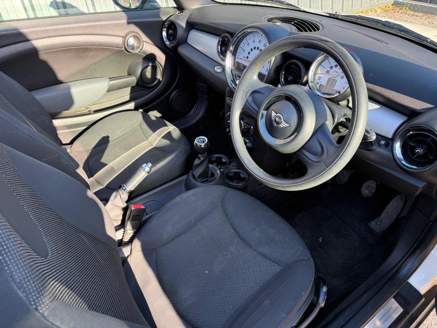 Used MINI Convertible 2011 for sale - 77207163: Photo 21