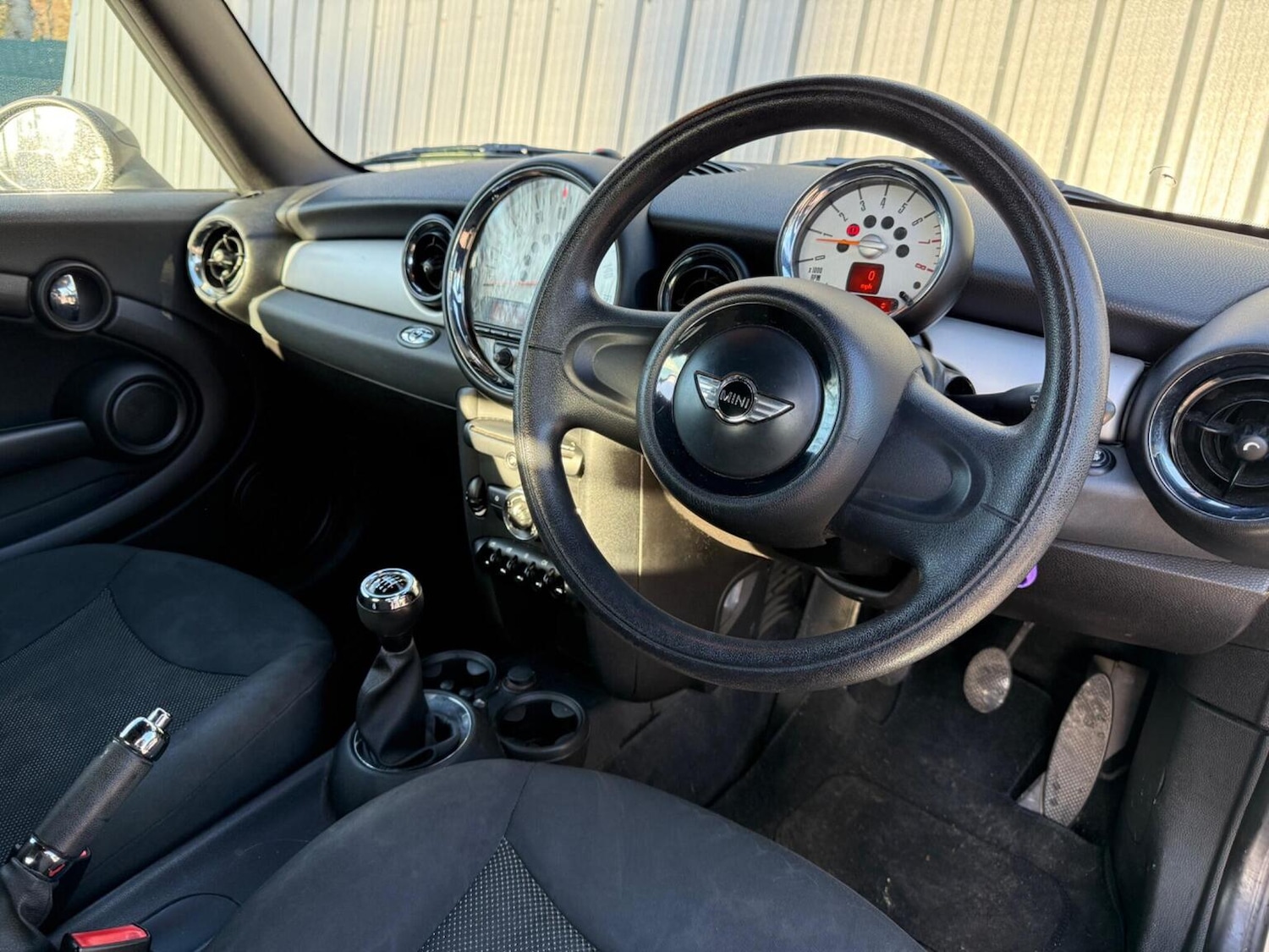 Used MINI Convertible 2011 for sale - 77207163: Photo 31