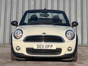Used MINI Convertible 2011 for sale - 77207163: Photo