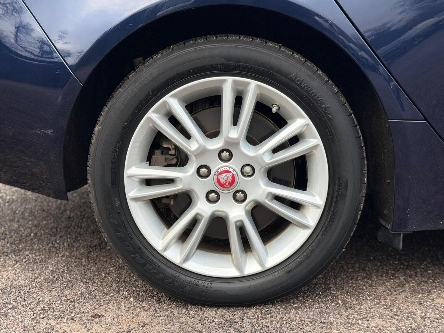 Used Jaguar XE 2017 for sale - 77207181: Photo 19