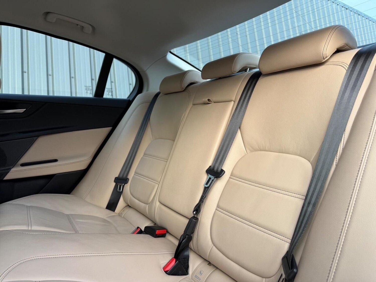 Used Jaguar XE 2017 for sale - 77207181: Photo 30