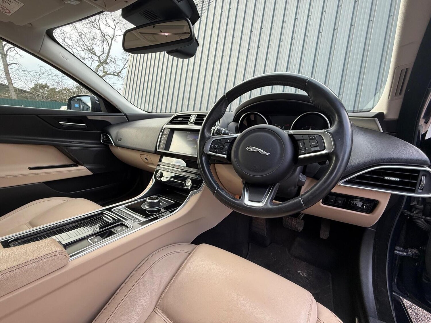 Used Jaguar XE 2017 for sale - 77207181: Photo 37