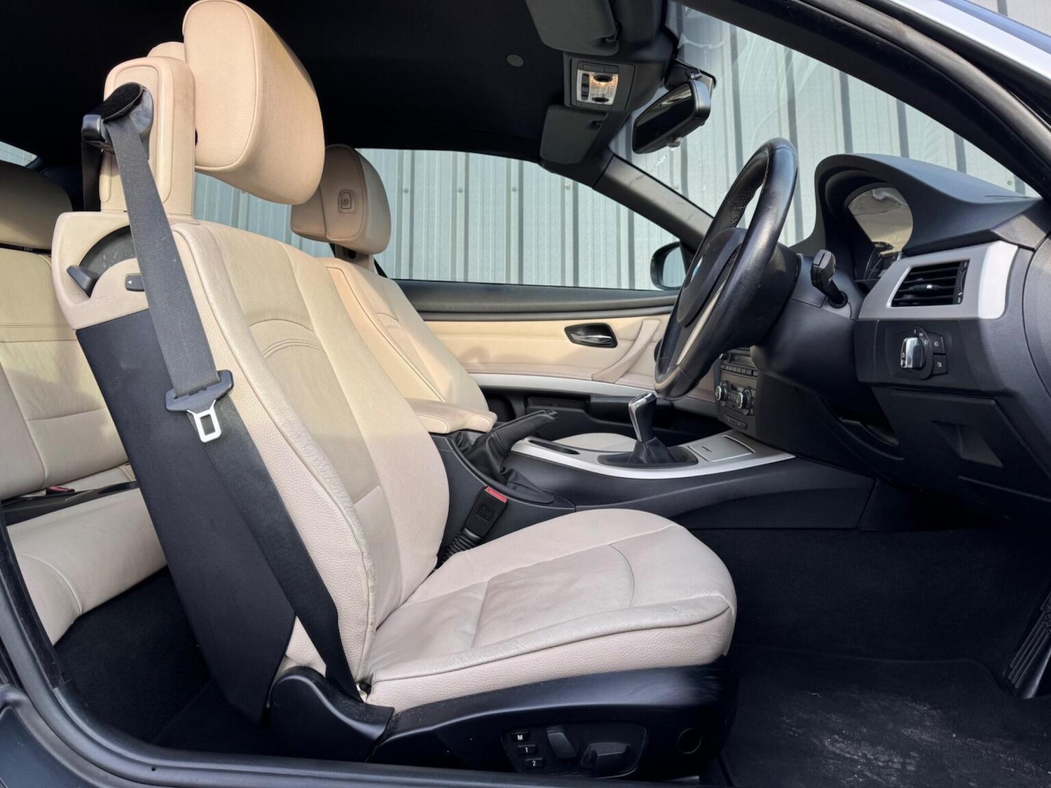 Used BMW 3 Series 2012 for sale - 77207187: Photo 2