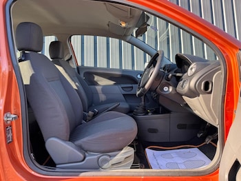 Used Ford Fiesta 2003 for sale - 78229049: Photo