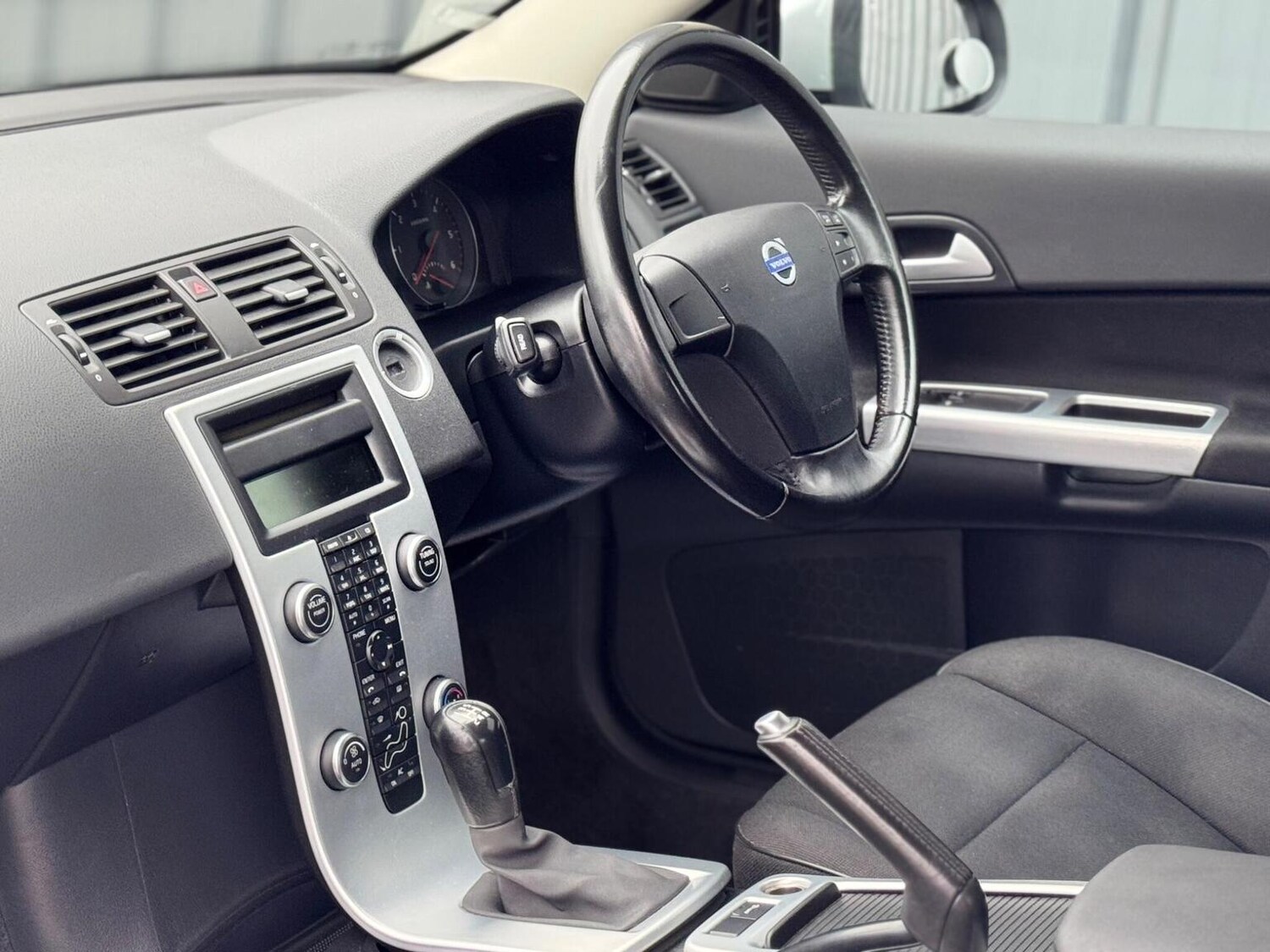 Used Volvo C30 2011 for sale - 77792861: Photo 19