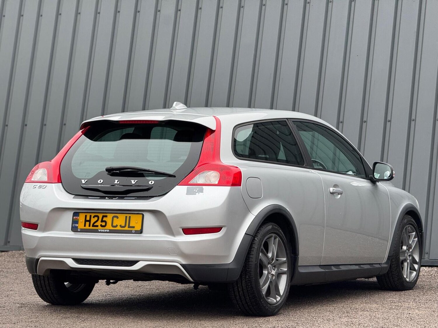 Used Volvo C30 2011 for sale - 77792861: Photo 26