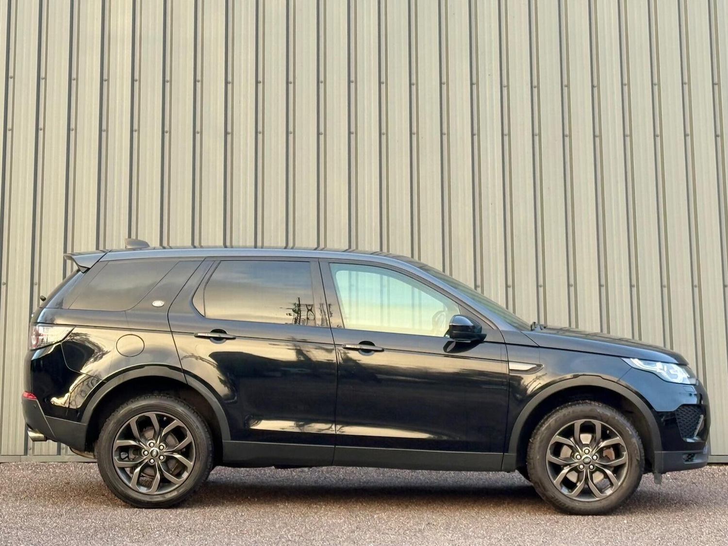 Used Land Rover Discovery Sport 2019 for sale - 77792816: Photo 11