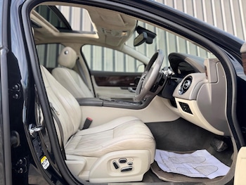 Used Jaguar XJ 2011 for sale - 79395238: Photo
