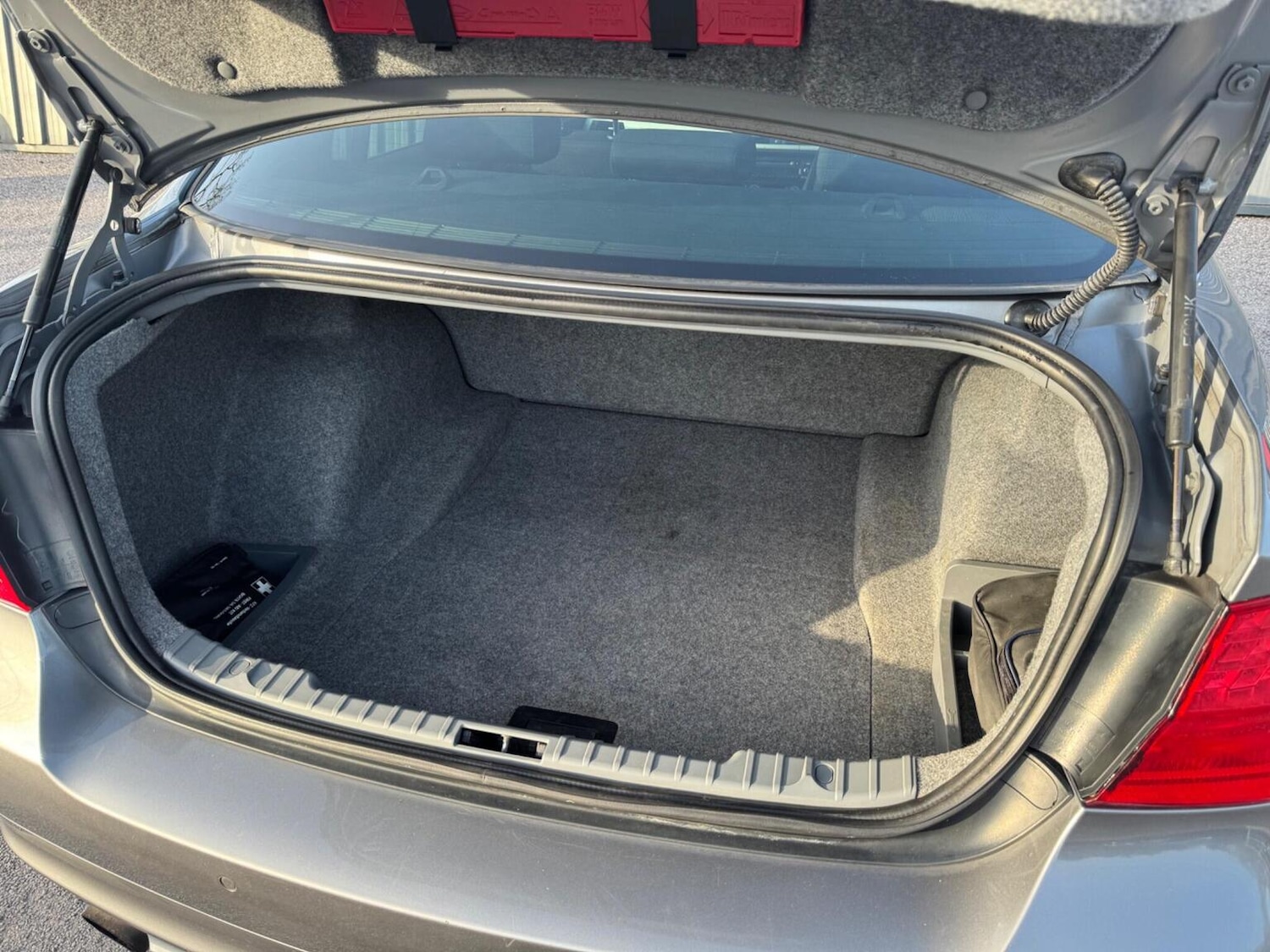 Used BMW 3 Series 2011 for sale - 77668571: Photo 38