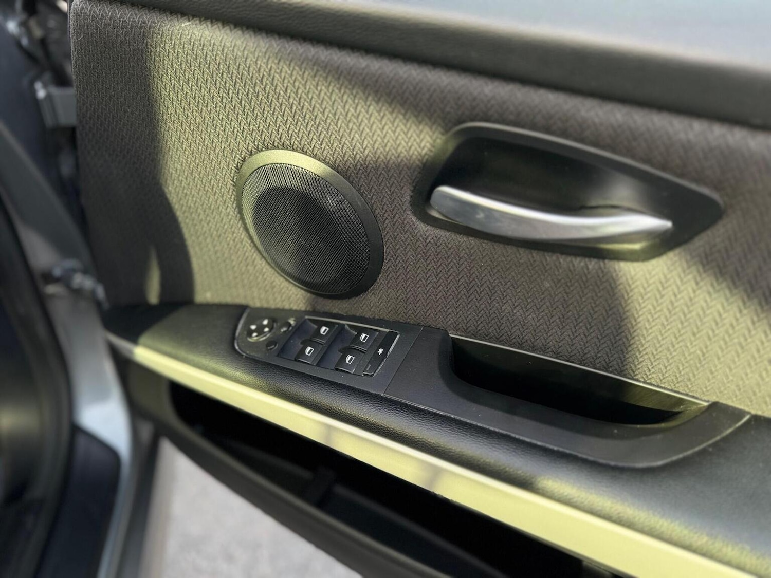 Used BMW 3 Series 2011 for sale - 77668571: Photo 40