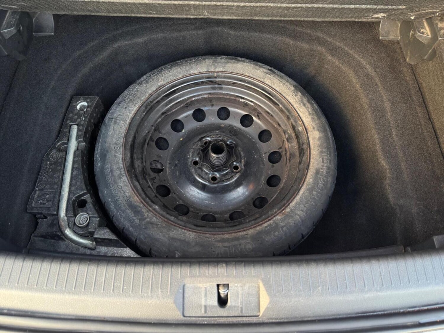 Used Volkswagen Golf 2014 for sale - 77638608: Photo 17