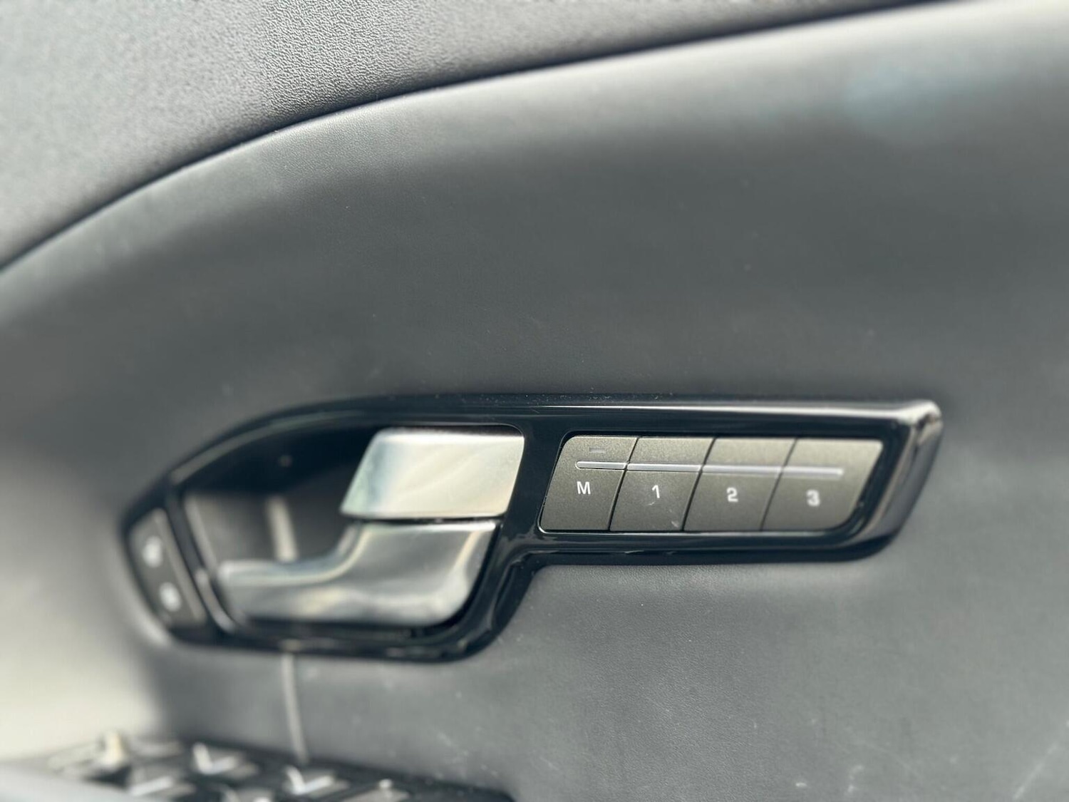 Used Land Rover Range Rover Evoque 2018 for sale - 77638613: Photo 42