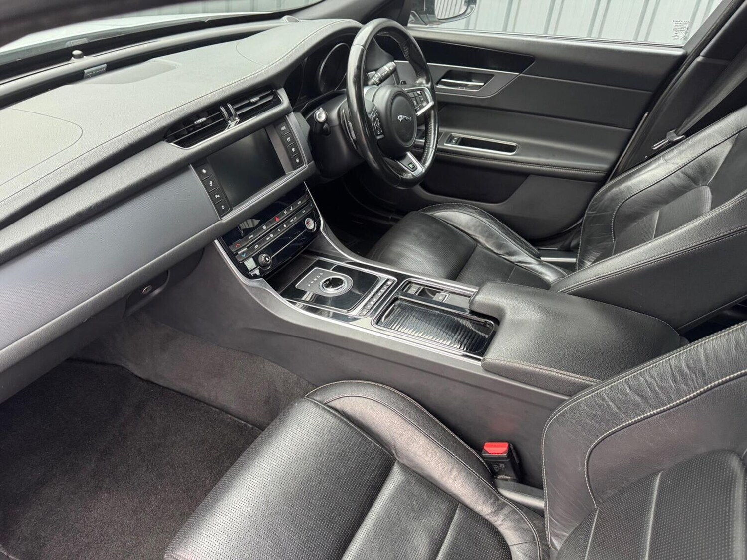 Used Jaguar XF 2016 for sale - 77207141: Photo 25