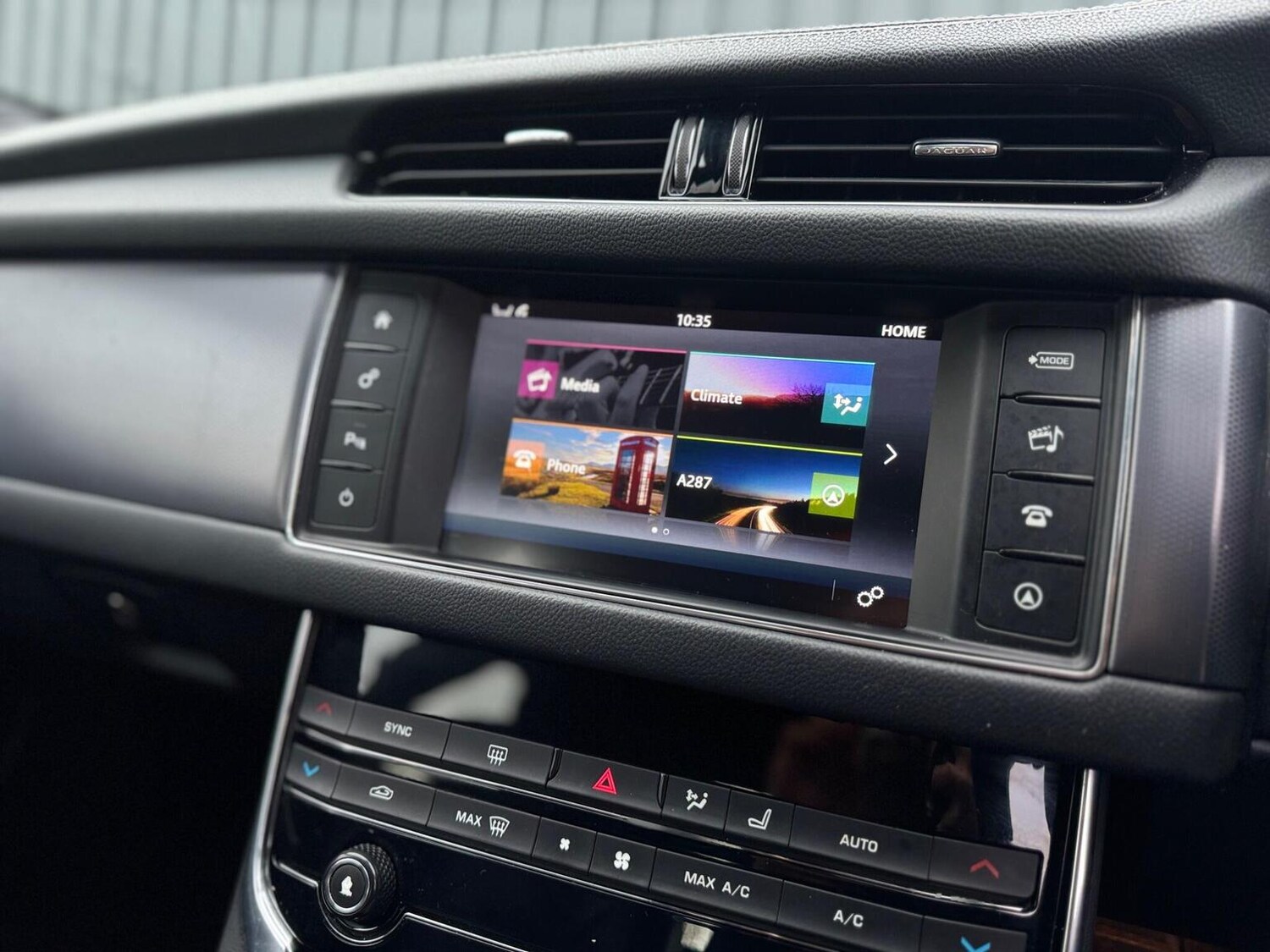 Used Jaguar XF 2016 for sale - 77207141: Photo 40