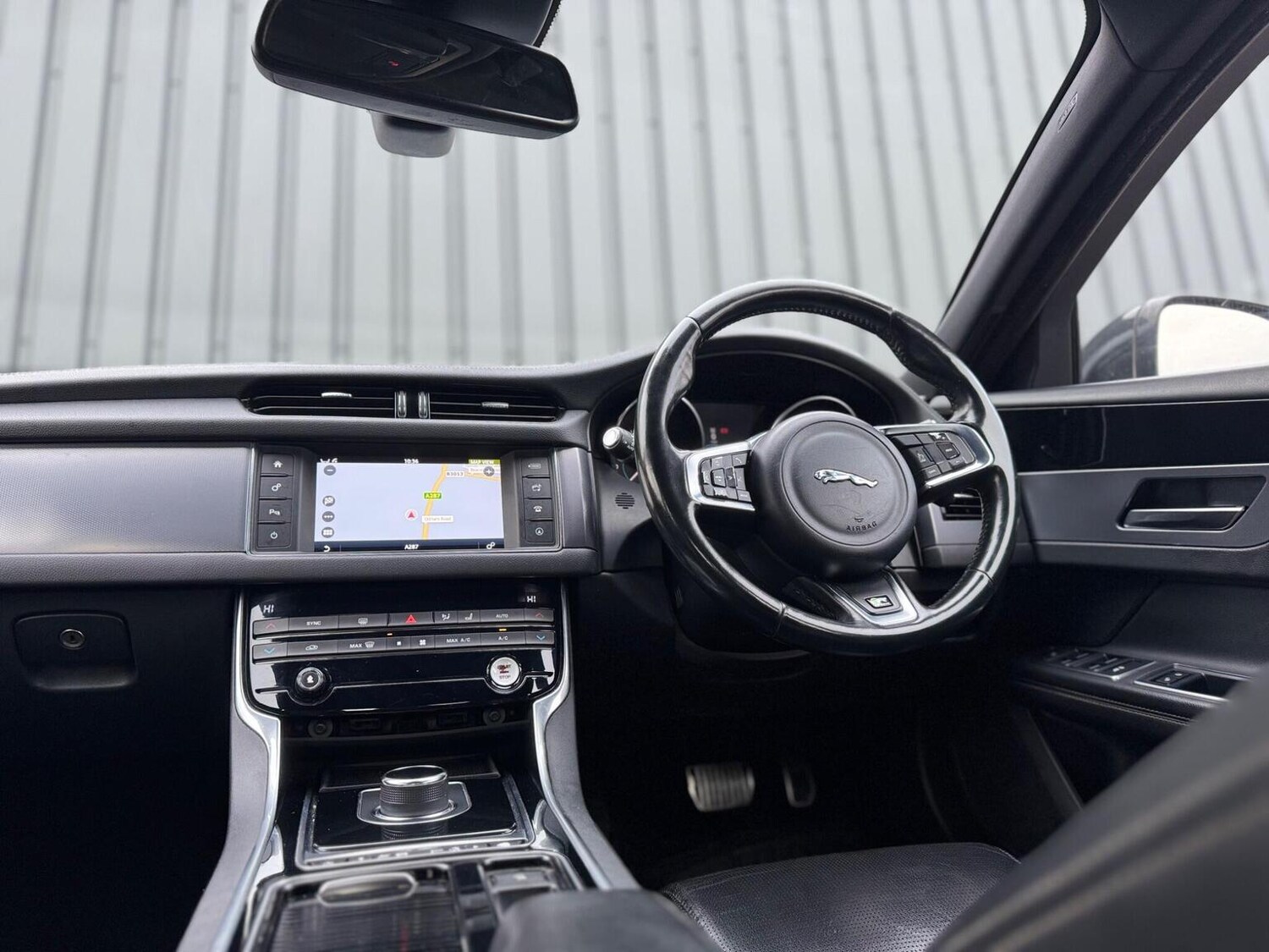 Used Jaguar XF 2016 for sale - 77207141: Photo 44