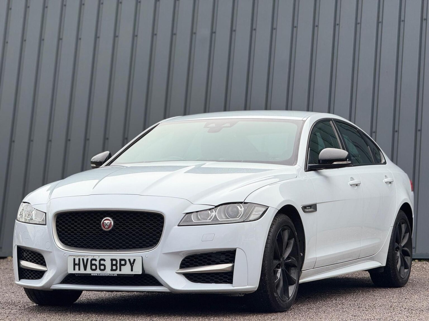 Used Jaguar XF 2016 for sale - 77207141: Photo 5