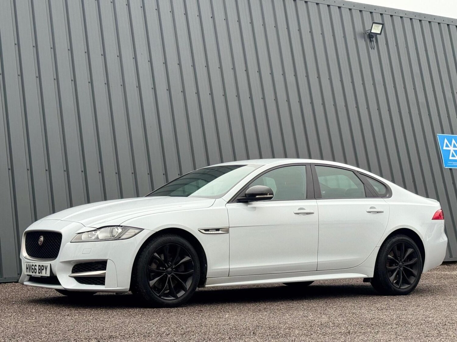 Used Jaguar XF 2016 for sale - 77207141: Photo 8