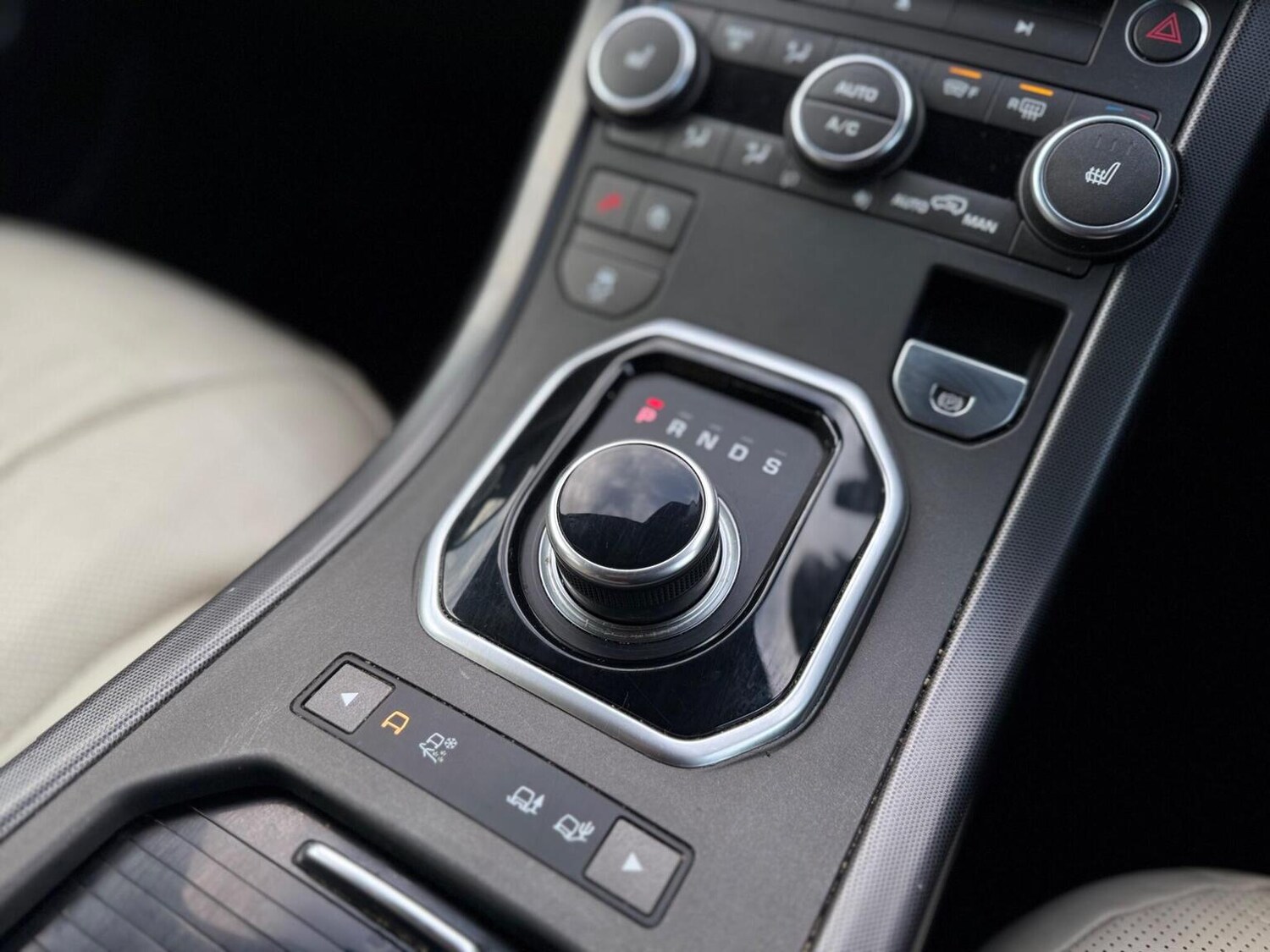 Used Land Rover Range Rover Evoque 2018 for sale - 77207147: Photo 24