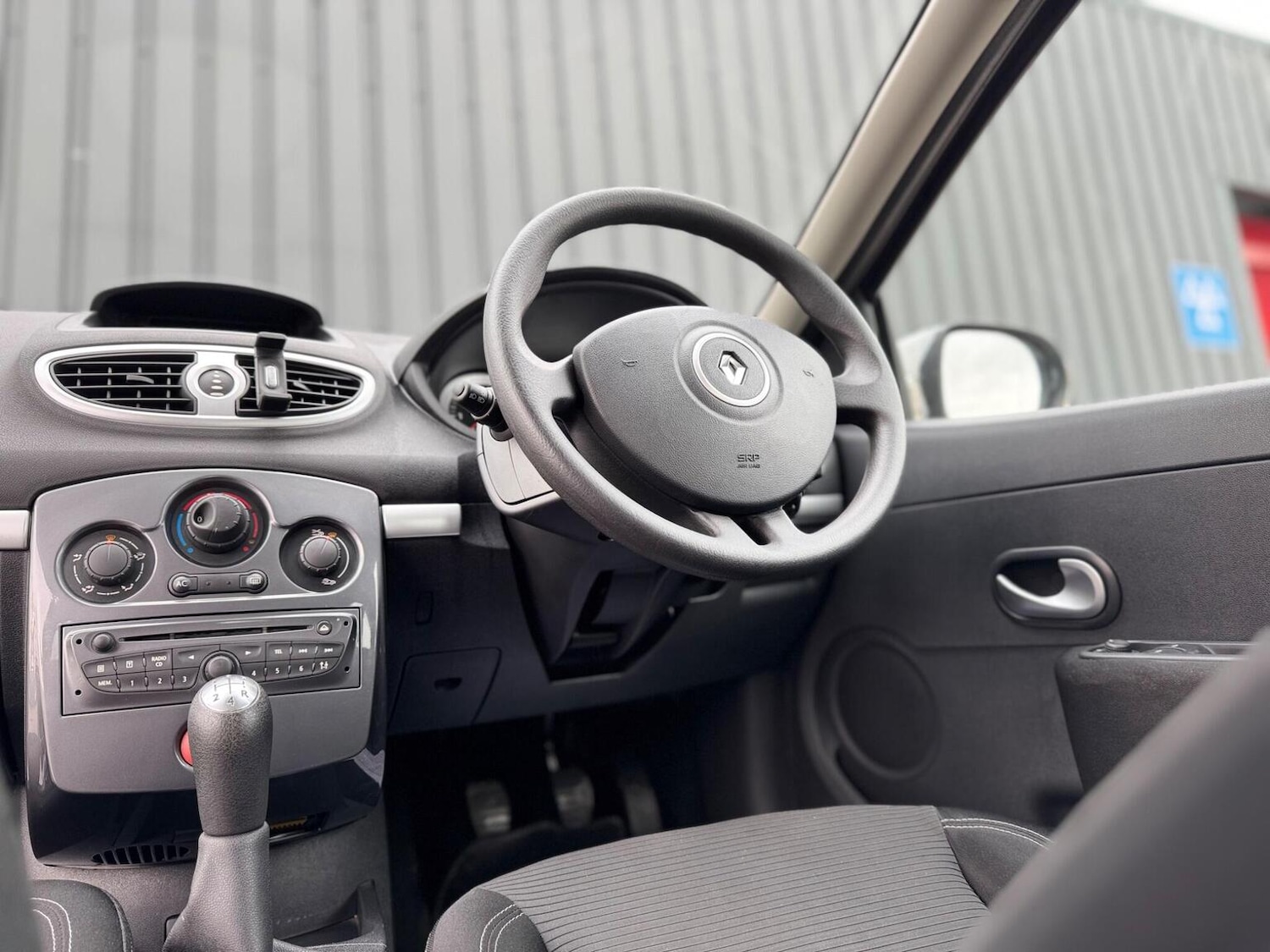 Used Renault Clio 2012 for sale - 78139393: Photo 26