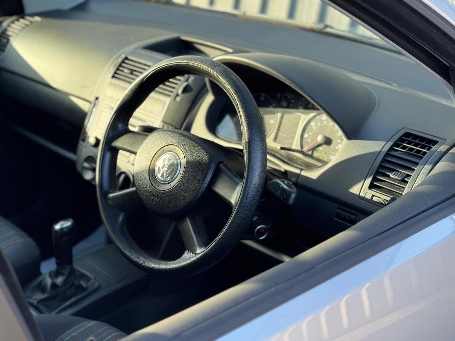 Used Volkswagen Polo 2005 for sale - 77836910: Photo 3